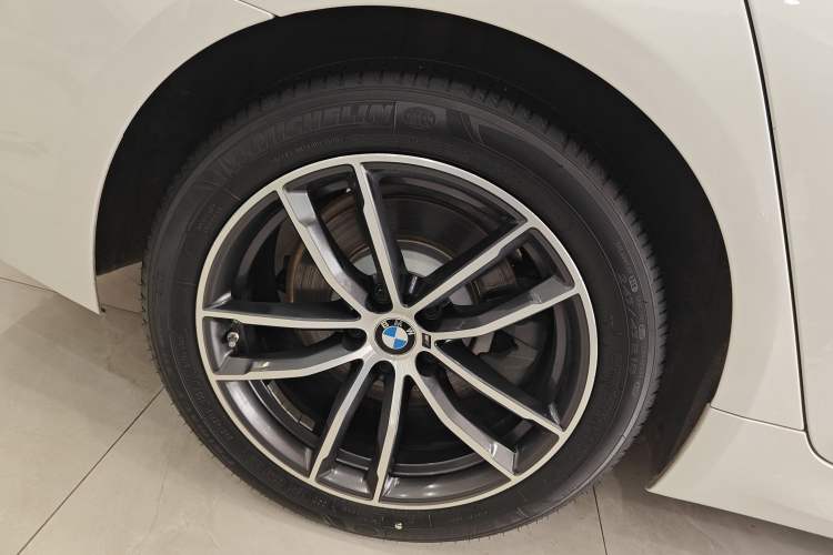 Used BMW 5 Series 2022 Second Facelift 525Li M Sport Package