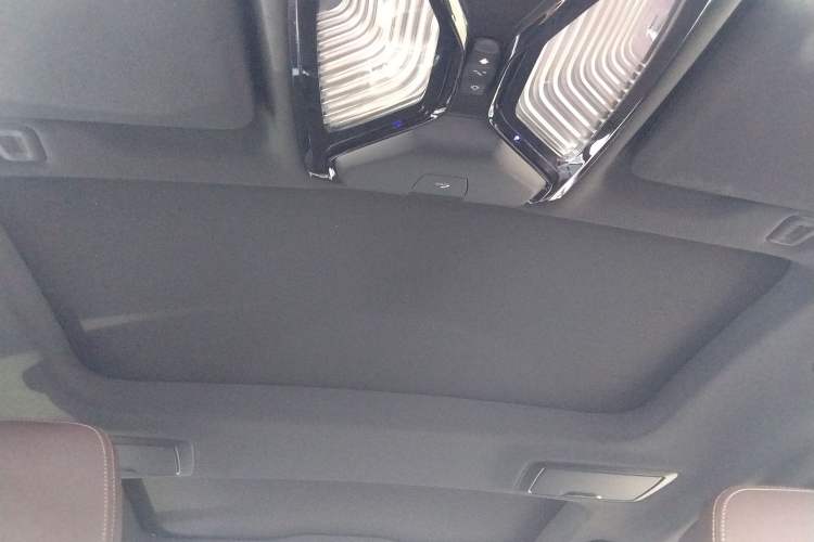 Used BMW 5 Series 2023 530Li Luxury Edition M Sport Package
