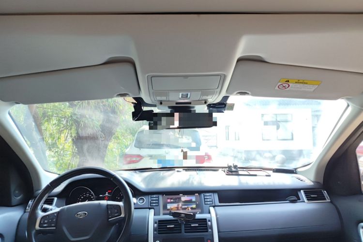 Used Land Rover Discovery Sport 2019 240 PS SE Version China VI Standard