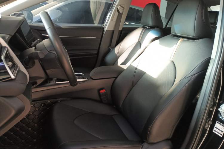 Used Toyota Camry 2023 2.5G Luxury Edition
