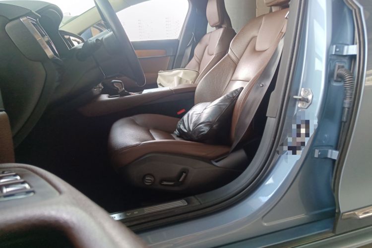 Used Volvo S90 2020 T5 Zhiyi Luxury Edition
