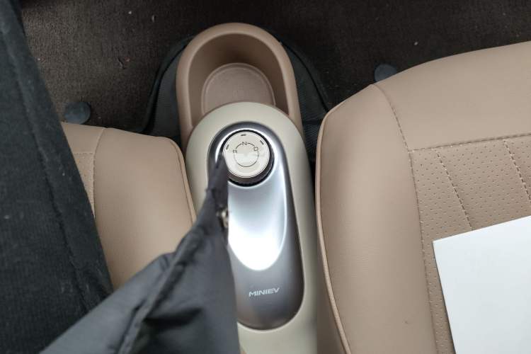 Used Wuling Hongguang MINIEV 2025 Four-Door Version Advanced Edition
