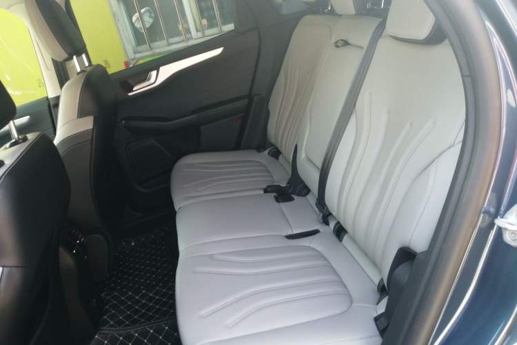 Used Ford Escape 2024 EcoBoost 245 Two-Wheel-Drive Comfort Edition
