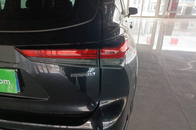 Used Toyota Highlander 2023 2.5L Smart Electric Hybrid Dual-Engine Two-Wheel Drive Elite Version 5 Seats