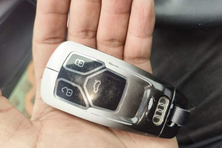 Used Audi A4L 2019 40 TFSI Ambition China VI
