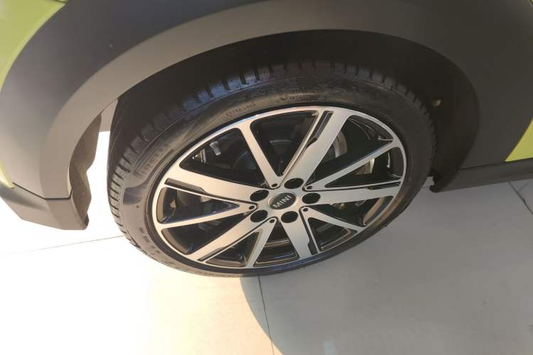 Used  MINI 2023 1.5T COOPER Artist
