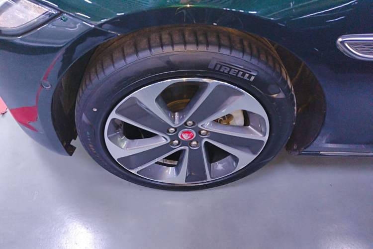 Used Jaguar XFL 2021 XFL 2.0T P200 Two-Wheel-Drive Elite Luxury Edition
