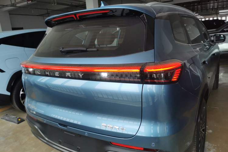 Used Chery Tiggo 8 PLUS C-DM 2025 1.5T 116 km Prestige Version 5 Seats