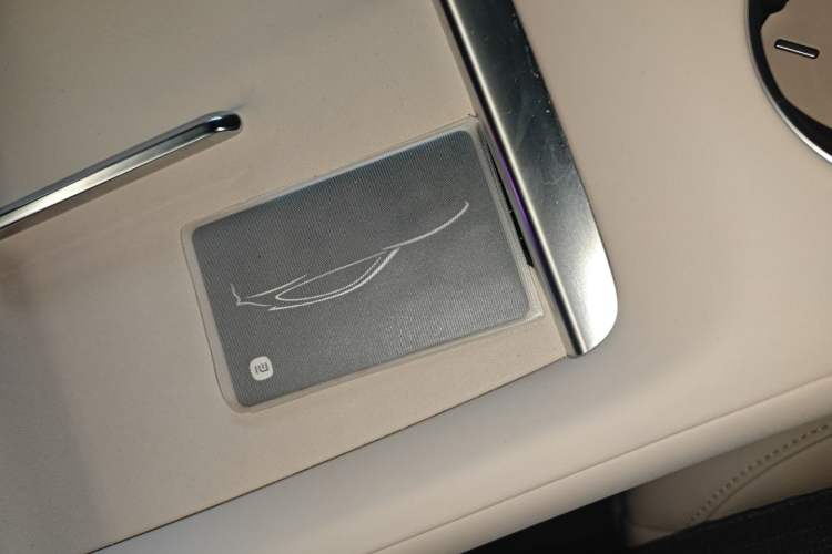 Used  YU7 2025 Ultra-Long Range High-Performance All-Wheel-Drive Max Edition
