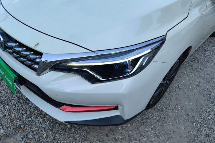 Used Venucia D60 2018 1.6L CVT Smart Connect Luxury Edition
