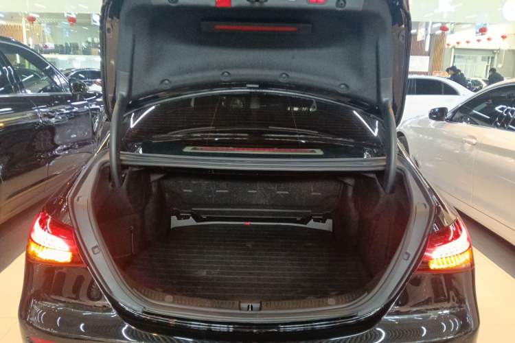 Used Mercedes-Benz E-Class 2022 Revised Version E 300 L Luxury Edition
