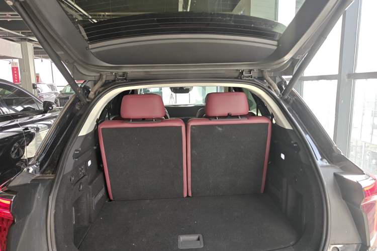 Used Hongqi E-HS9 2022 690 km Range Flagship Edition Six Seats