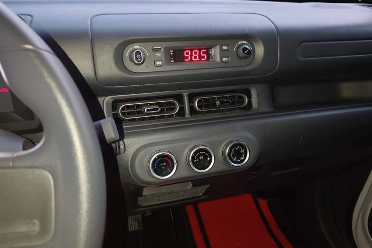 Used Wuling Zhiguang New Energy 2025 Standard Model