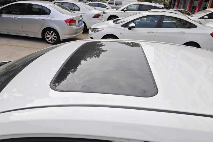 Used Toyota Corolla 2017 Revised Dual-Engine 1.8L E-CVT Elite Edition