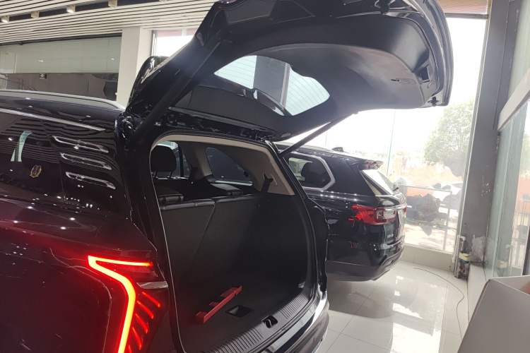 Used Hongqi HS7 2023 2.0T Automatic All-Wheel Drive Flagship Edition 7 Seats
