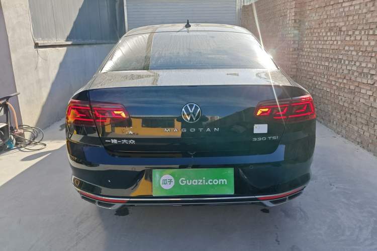 Used Volkswagen Magotan 2024 2 Million Units Zhongxiang Version 330TSI DSG Luxury Edition

