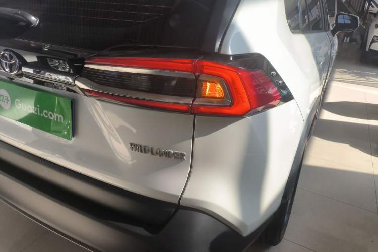 Used Toyota Wildlander 2023 2.0L CVT Two-Wheel Drive Leading Edition
