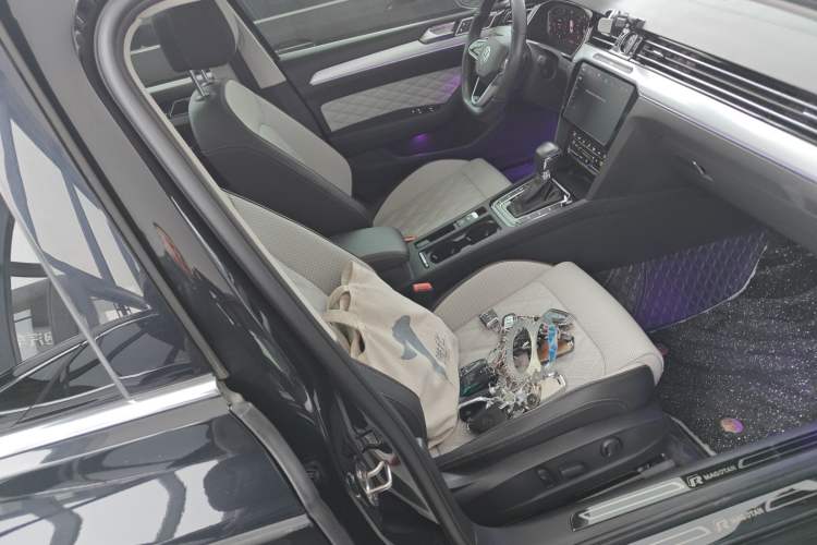 Used Volkswagen Magotan 2023 2 Million Units Limited Edition 330TSI DSG Leading Version