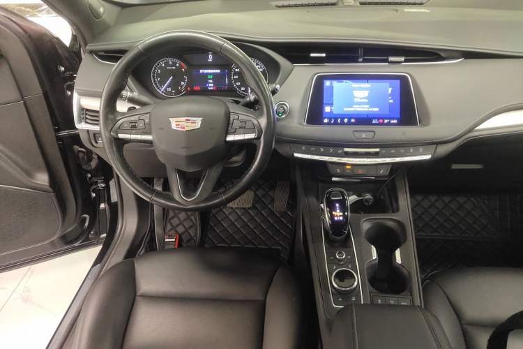 Used Cadillac XT4 2021 28T Two-Wheel Drive Leading Version
