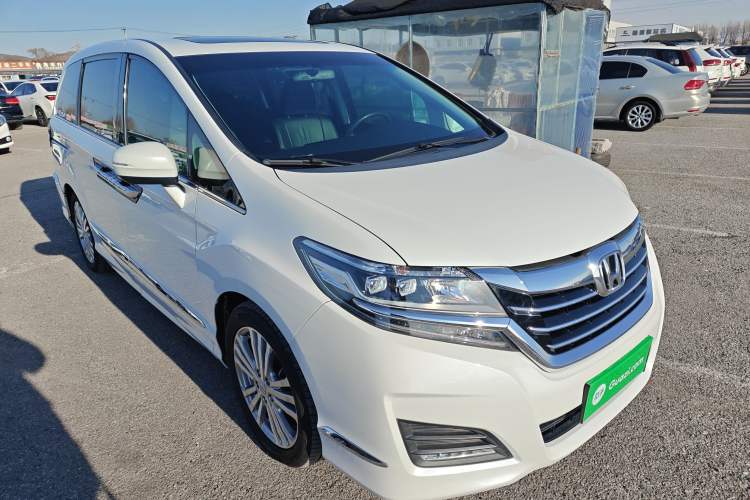 Used Honda Elysion 2016 2.4L Style Edition
