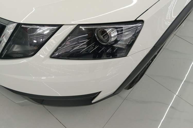 Used Skoda Octavia 2018 Station Wagon TSI230 DSG Luxury Edition