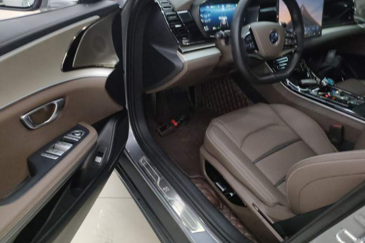 Used BYD Han 2025 DM-i 125KM Comfort Model
