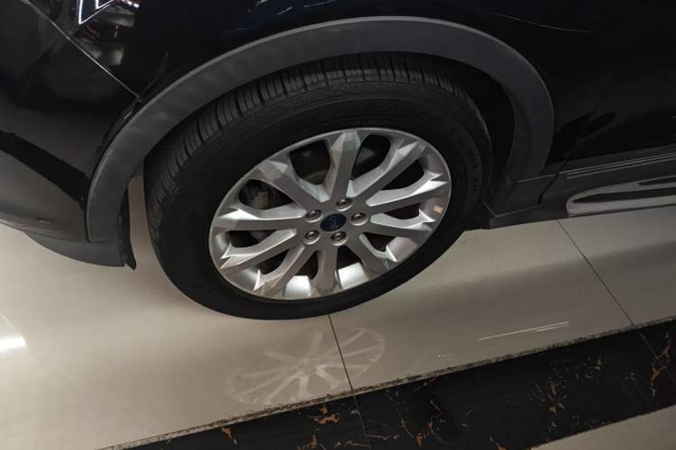 Used Ford Kuga 2015 1.5L GTDi Two-Wheel-Drive Comfort Model
