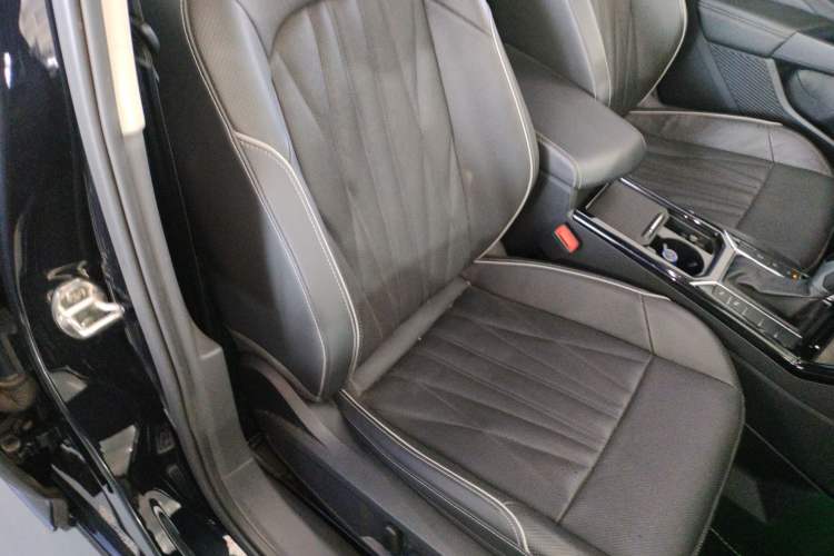 Used Volkswagen Passat 2022 330TSI Starry Luxury Edition
