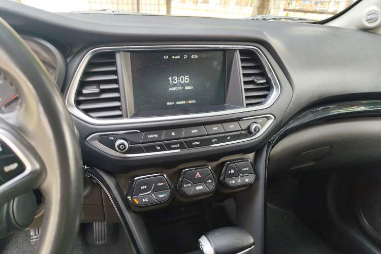 Used GAC Trumpchi GS4 2017 235T Automatic Two-Wheel Drive Luxury Smart Connectivity Version
