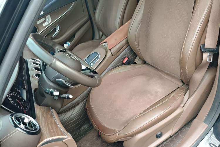 Used Mercedes-Benz E-Class 2018 Facelift E 300 L Luxury Edition