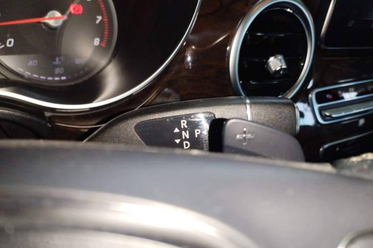 Used Mercedes-Benz V-Class 2018 V 260 L Prestige Extended Version China VI