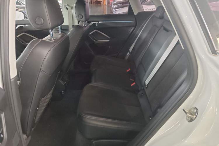 Used Audi Q3 2019 40 TFSI Fashion Dynamic Model