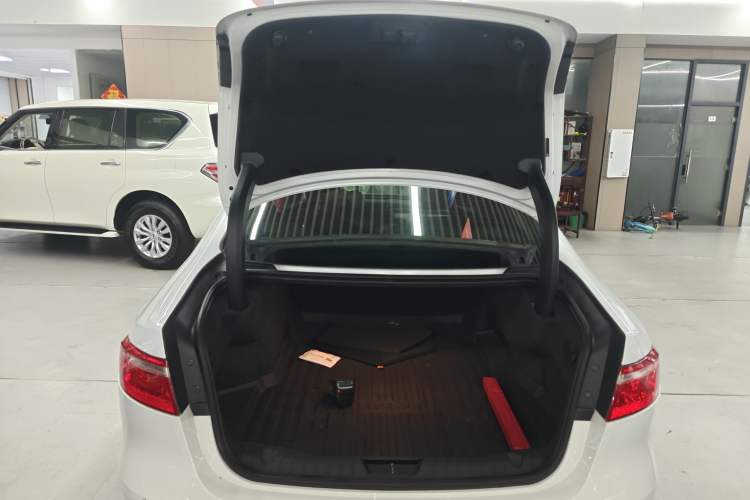 Used Jaguar XFL 2018 XFL 2.0T 250 PS Luxury Edition
