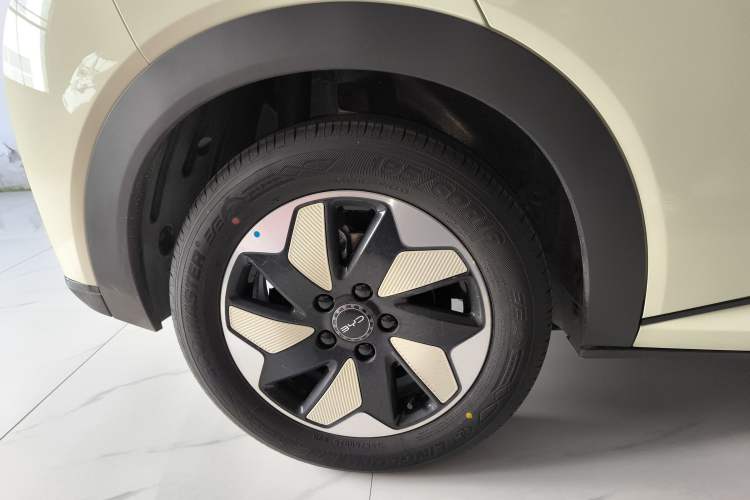 Used BYD Dolphin 2025 420km Free Edition
