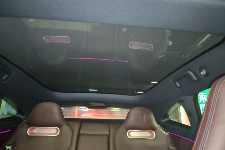 Used  11 2022 Long-Range Dual-Motor Luxury Edition 5 Seats
