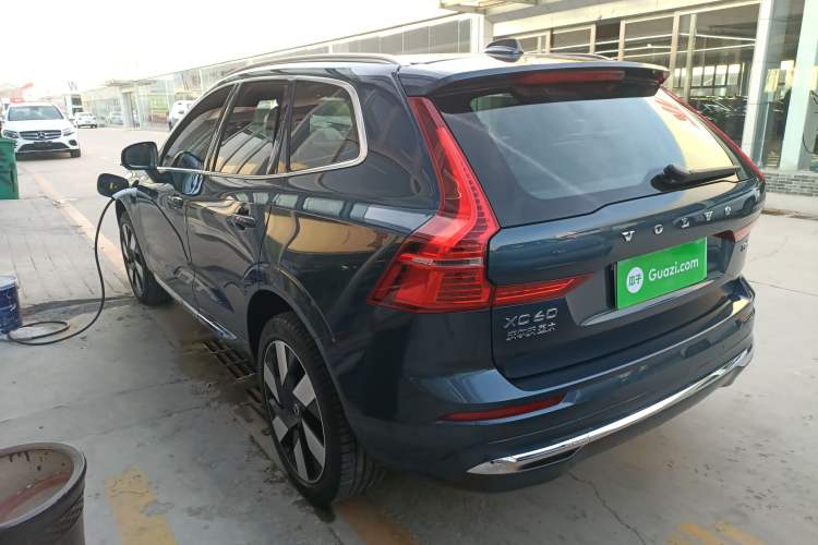 Used Volvo XC60 New Energy 2025 Plug-in Hybrid Long-Range All-Wheel Drive Smart Luxury Edition