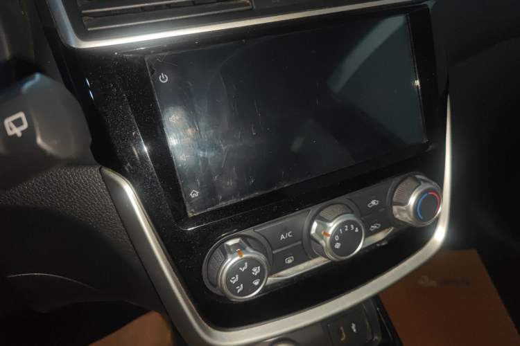 Used Nissan Tiida 2019 1.6L CVT Smart Enjoyment Version China VI Standard