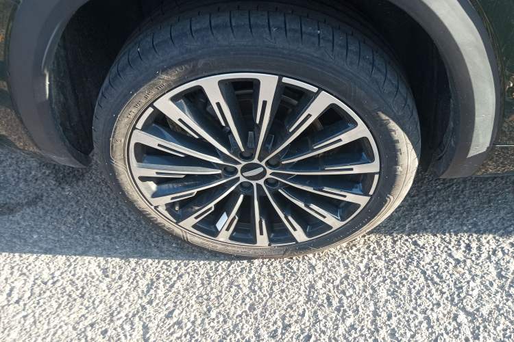 Used Geely Auto Monjaro L 2025 Dongfang Yao 2.0TD Automatic All-Wheel-Drive Wangyue Edition