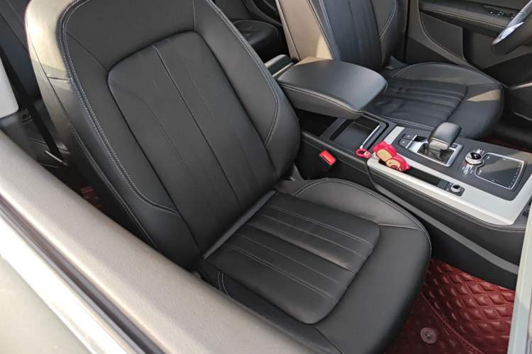 Used Audi Q5L 2020 Updated 40 TFSI Prestige Fashion Edition
