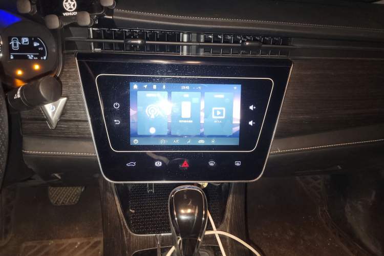 Used Venucia D60 2023 PLUS 1.6L XE CVT Trendy Edition
