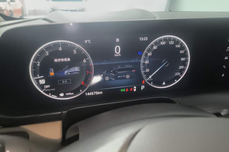 Used Buick GL8 2021 ES Landtrek 653T Luxury Model