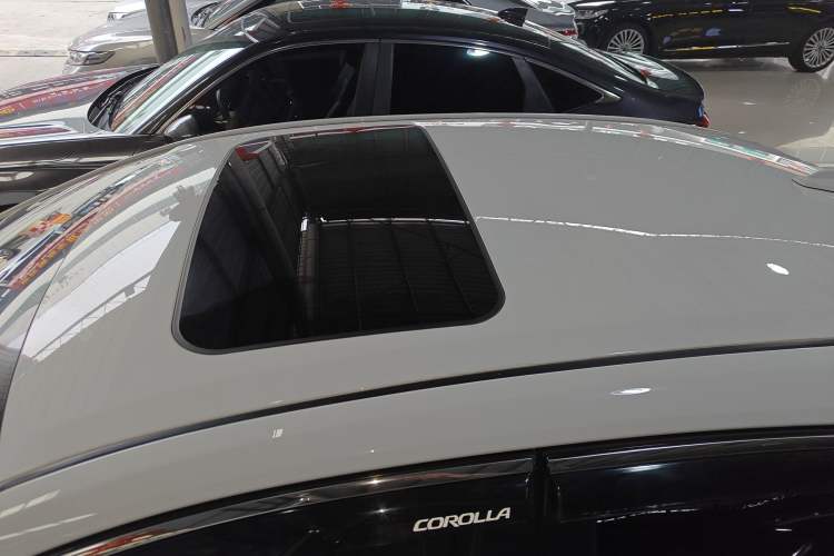 Used Toyota Corolla 2023 1.8L Smart Electric Hybrid Dual-Motor Elite Edition
