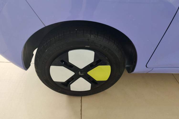 Used Wuling Hongguang MINIEV 2021 Macaron Sandwich Model 120 km Lithium NMC