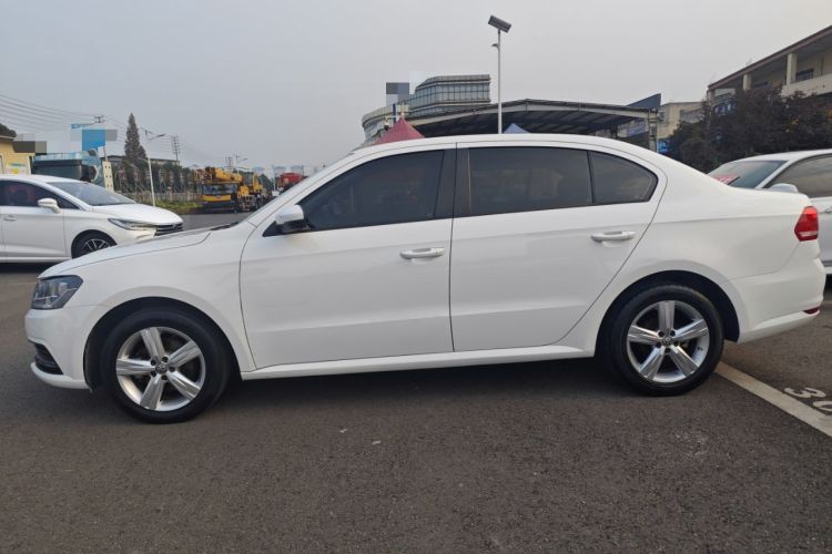 Used Volkswagen Lavida 2017 1.6L Manual Fashion Edition
