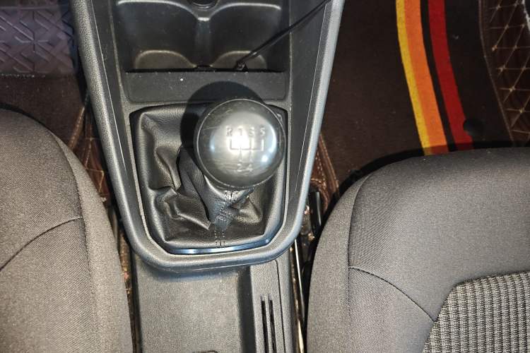 Used Volkswagen Santana 2016 1.6L Manual Fashion Edition
