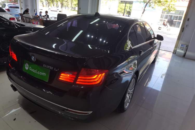 Used BMW 5 Series 2014 525Li Luxury Design Package
