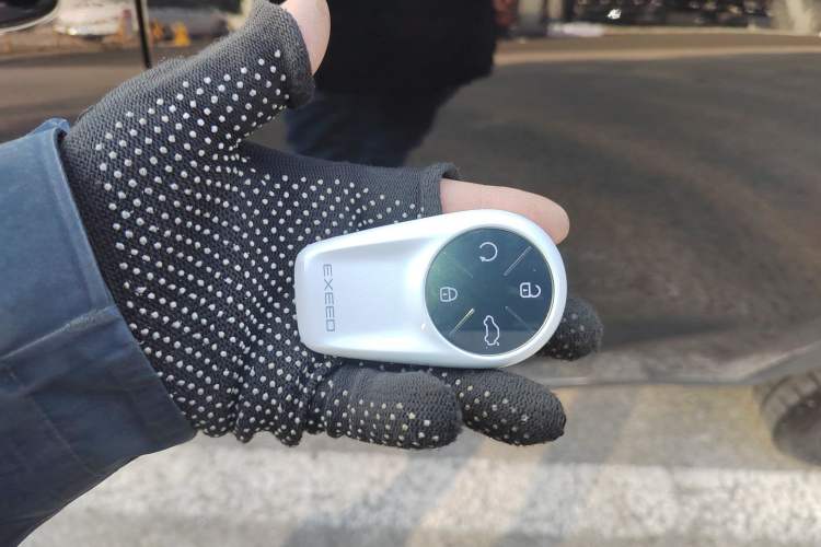 Used  Lingyun 2025 400T Four-Wheel-Drive International Version
