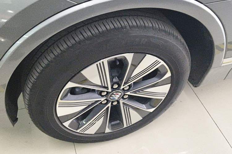 Used Buick E5 2025 Model 620KM Prestige Edition
