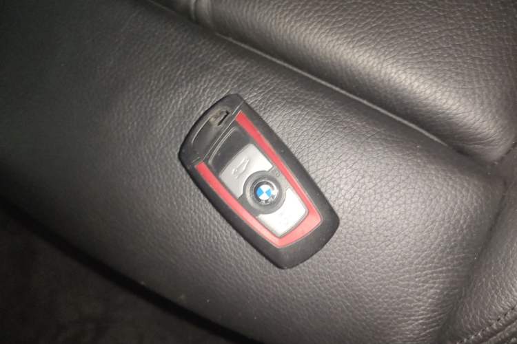 Used BMW 3 Series 2014 320i Sport Design Package
