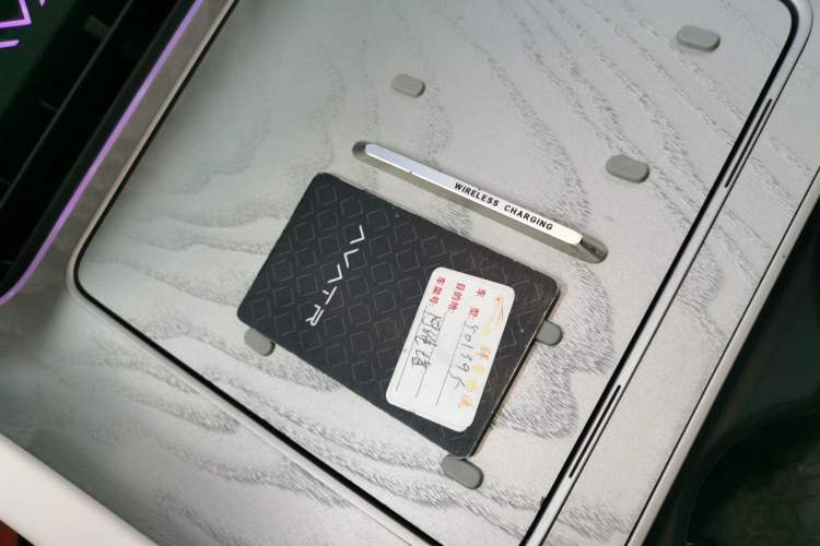 Used  12 2023 700 Three-Laser Rear-Wheel Drive Luxury Edition